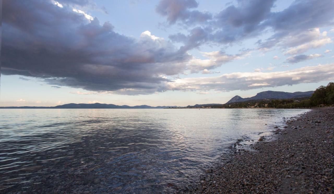Seaside Studios Agioi Apostoloi  Luaran gambar